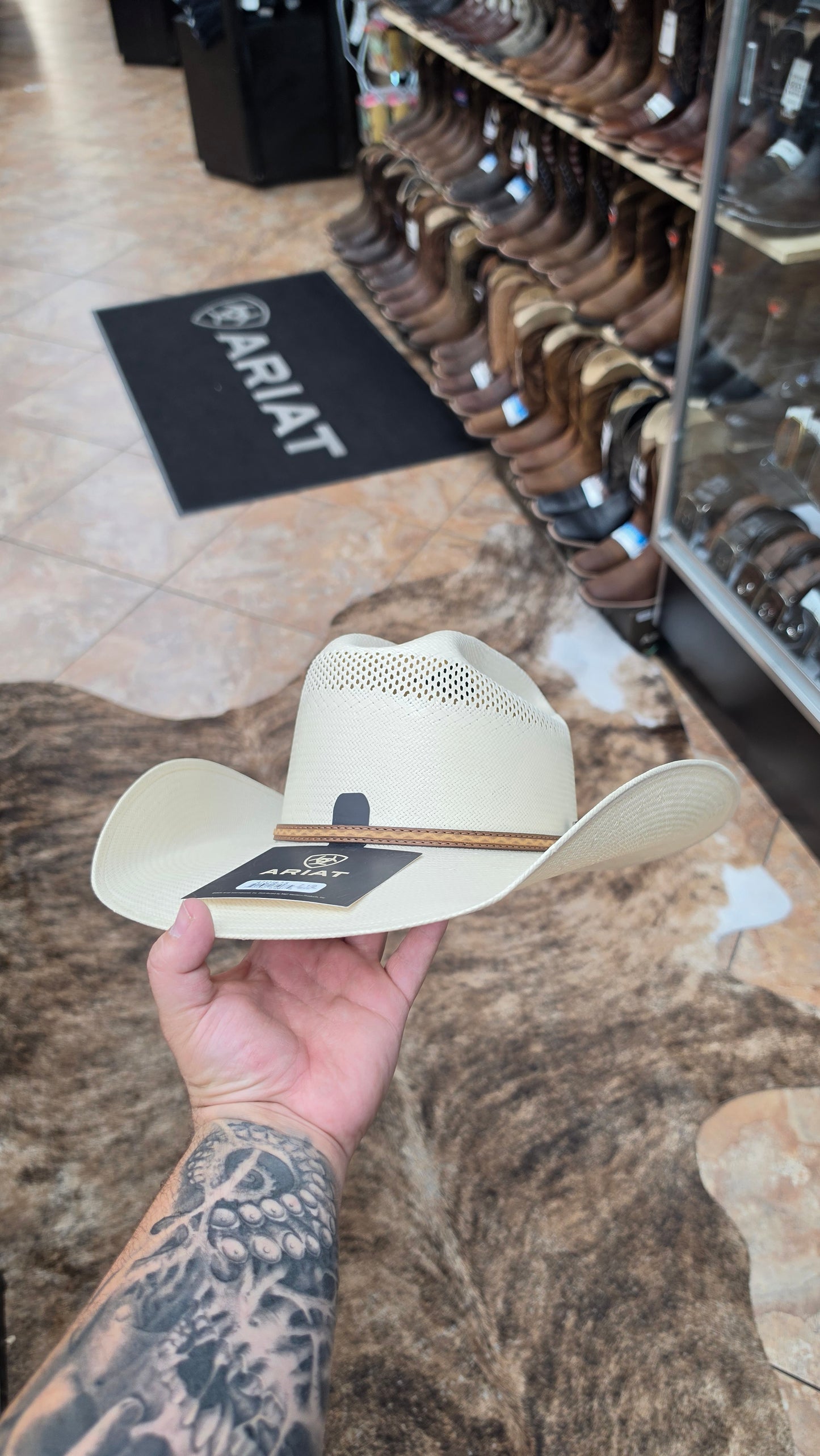 Ariat 20x Straw Hat