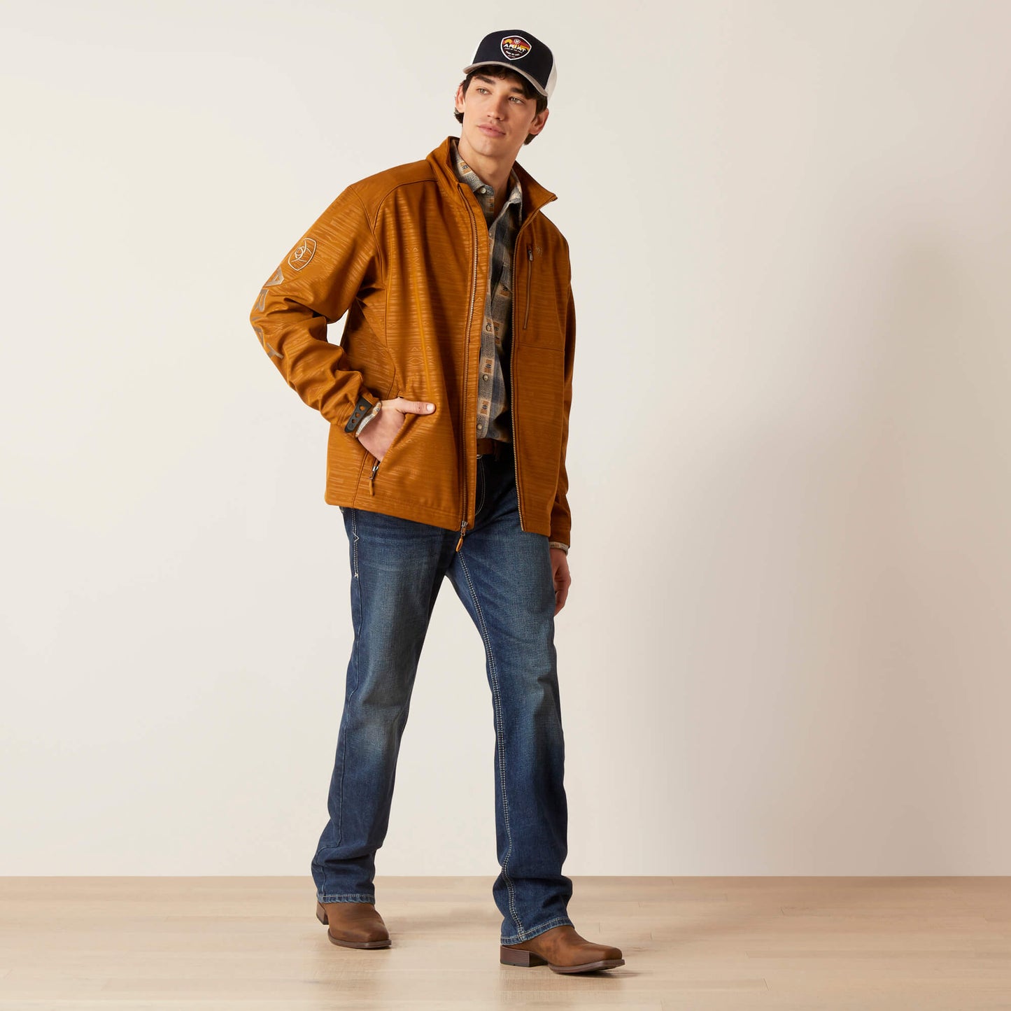 Ariat® Team Softshell Logo 2.0 Chestnut