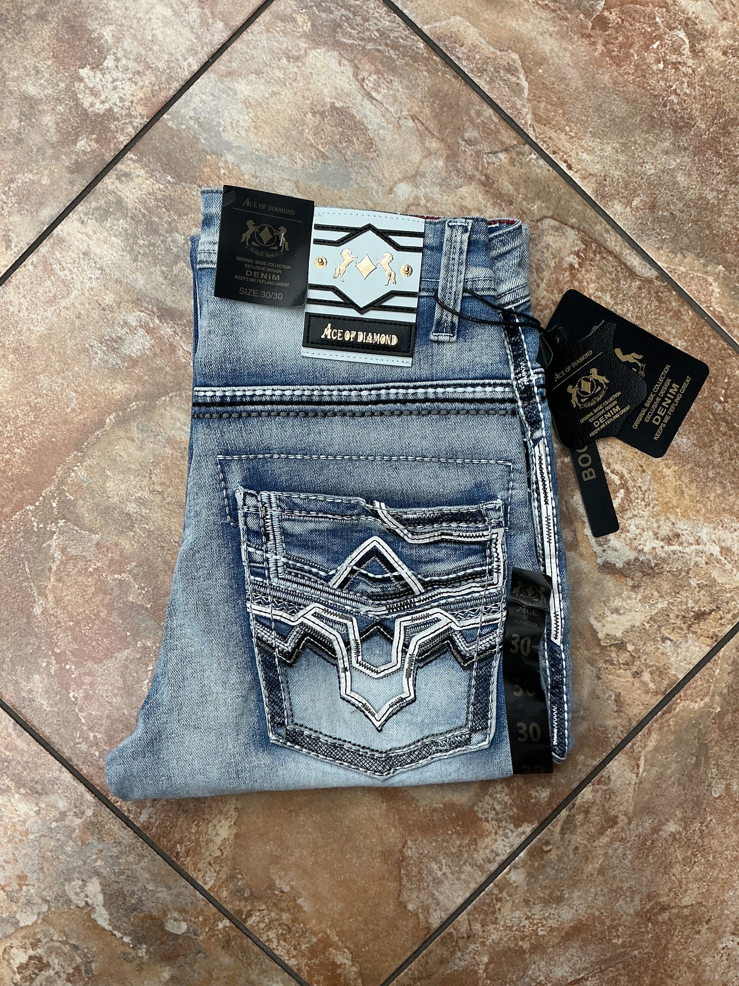 Ace of Diamond light wash white stitching